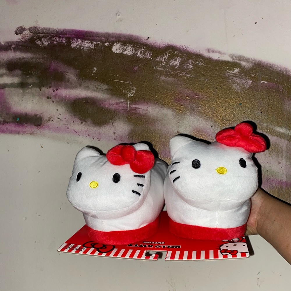 Hello Kitty Slippers